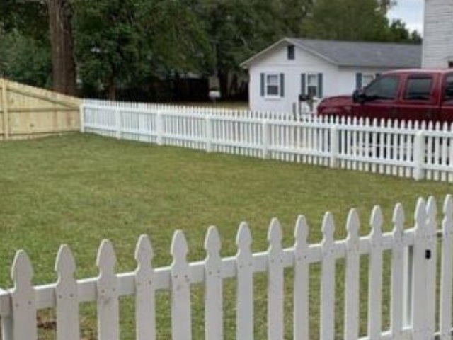 Pea Ridge FL picket fence