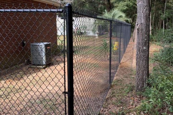 Chain Link fence installation in Pace Florida