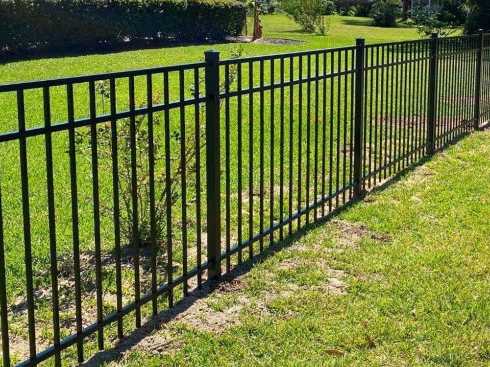 Aluminum Dog Fencing in Pace, Florida